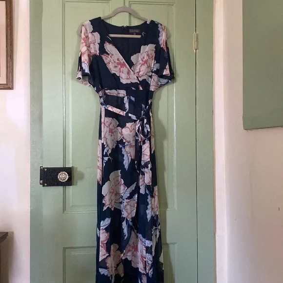 Luxology Dresses | Flowy Faux Wrap Maxi Dress by Luxology | Color: Blue | Size: 6 | Daynajoan's Closet